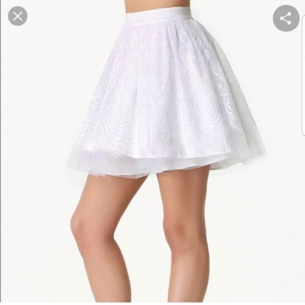 Bebe XXS Elegant White Ballerina Lace Skirt NWT